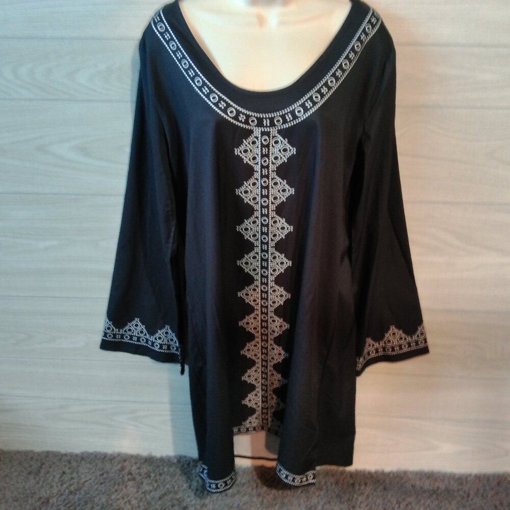 Dress Women's Size XL Black Bohemian Printed Accents Long Sleeve Scoop Neckline